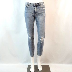 Abercrombie & Fitch Ankle Length Raw Cuffed Distressed Med Wash Jeans Sz 6/28